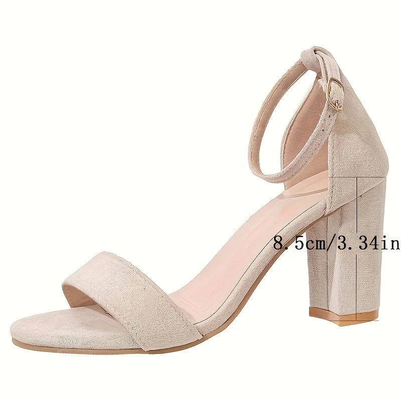 Norivelle – Minimalistische Wildleder-Sandalen mit Blockabsatz
