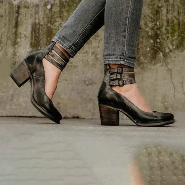 Neda - Stilvolle Pumps mit Knöchelriemen