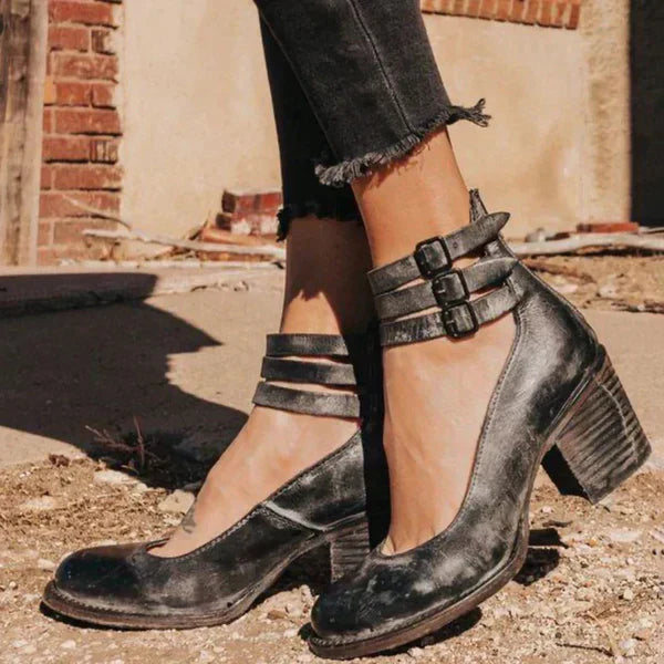 Neda - Stilvolle Pumps mit Knöchelriemen