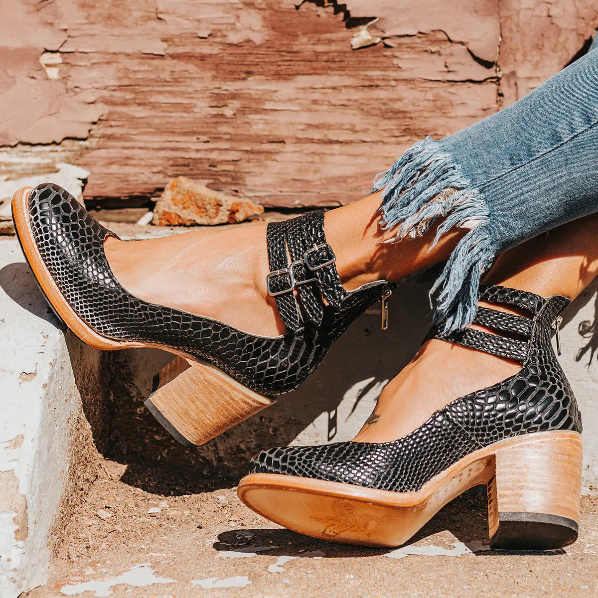 Neda - Stilvolle Pumps mit Knöchelriemen