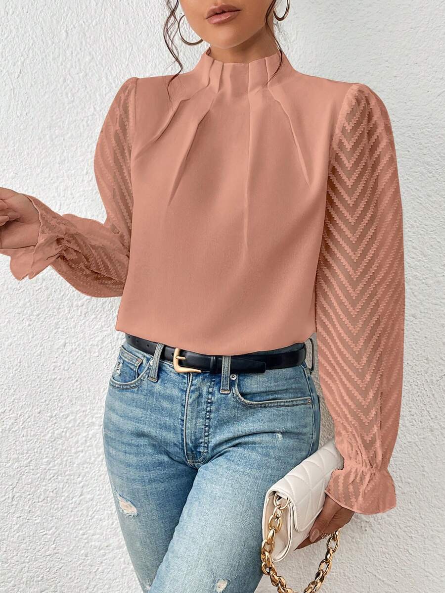 Tirynne – Elegante Bluse mit Chevron-Ärmeln