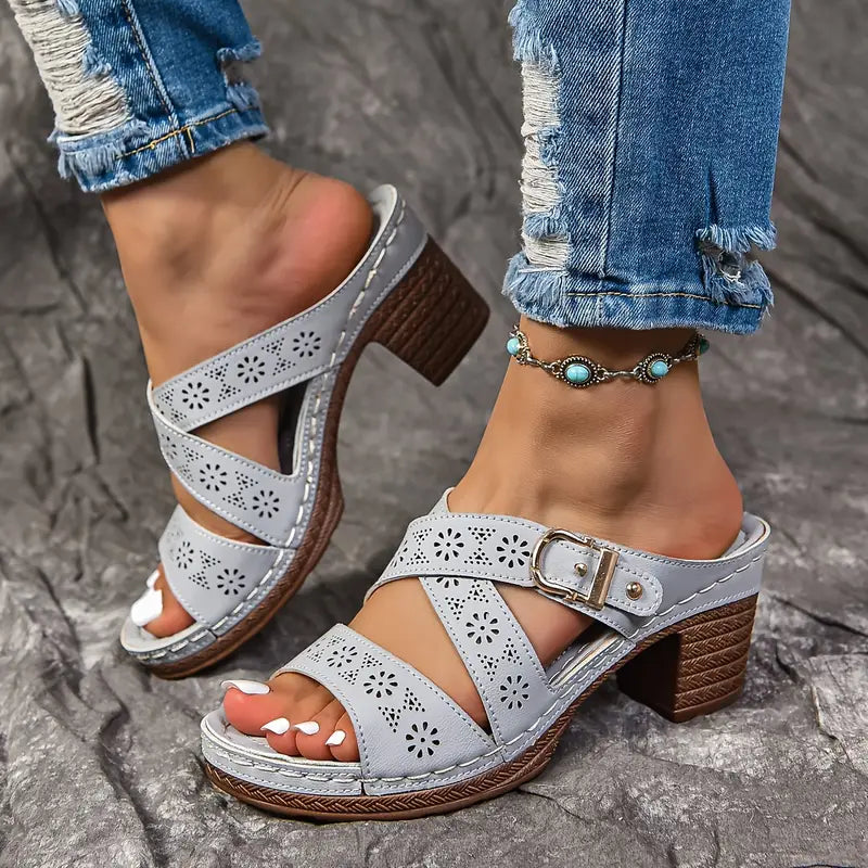 Nalira – Stilvolle Leder-Komfortsandalen mit Cut-Outs