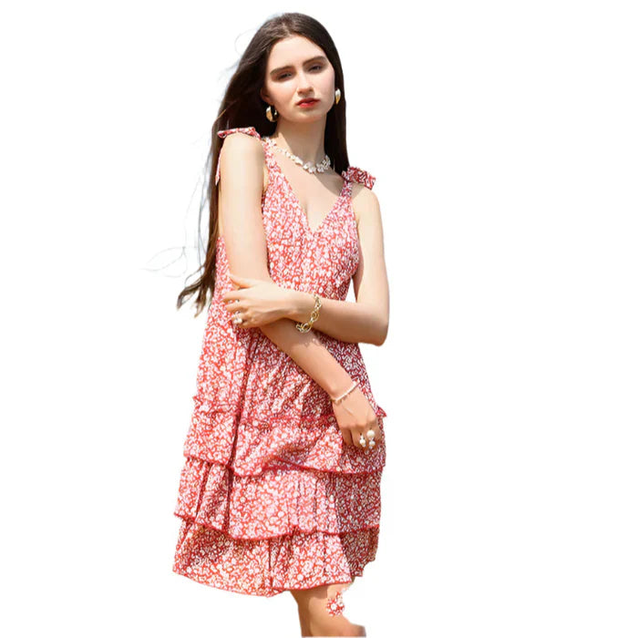 Lorevina – Gestuftes Minikleid mit Rüschen und Blumenmuster und Bindeträgern