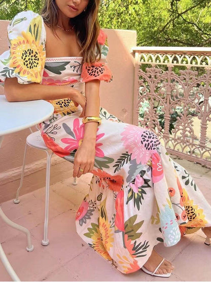 Quoree – Maxikleid mit Blumenmuster und Puffärmeln