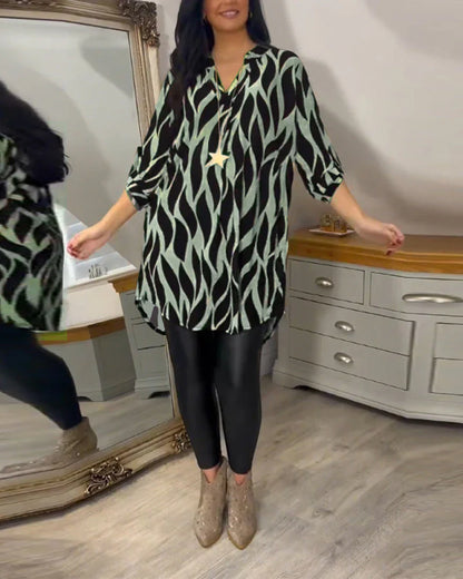 Mykaelae – Stylische Bluse mit abstraktem Print für Damen