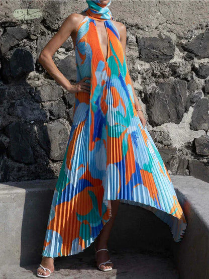 Mirelda – Neckholder-Maxikleid mit abstraktem Print und Plissee