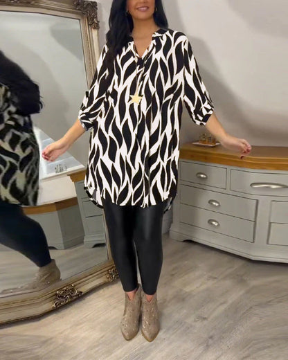 Mykaelae – Stylische Bluse mit abstraktem Print für Damen