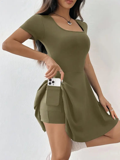 Gudrun – Schickes Skaterkleid mit integrierten Shorts und Tasche