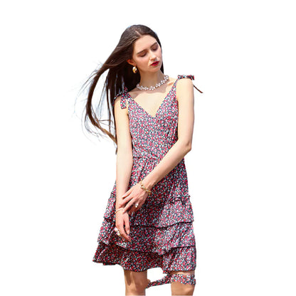 Lorevina – Gestuftes Minikleid mit Rüschen und Blumenmuster und Bindeträgern