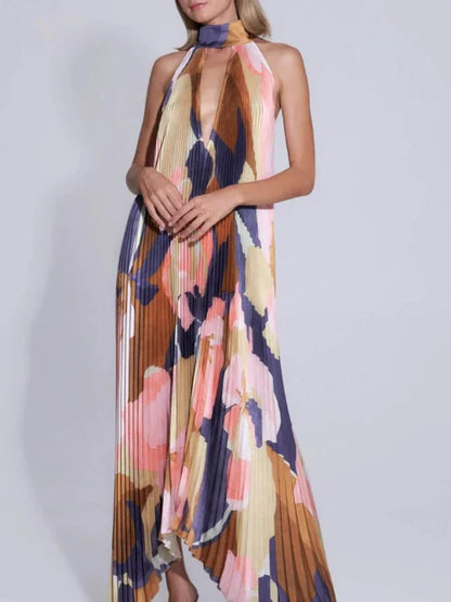 Mirelda – Neckholder-Maxikleid mit abstraktem Print und Plissee