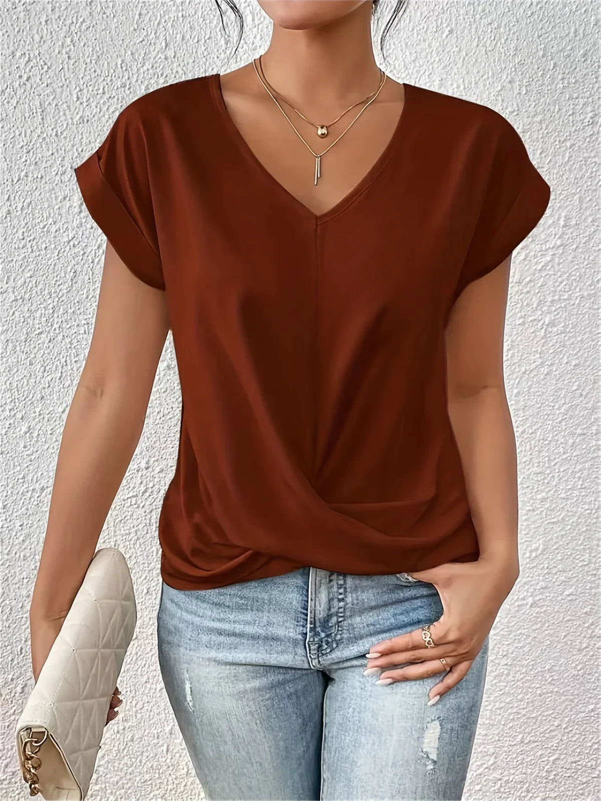 Junalei – Stilvolle, lässige Bluse mit V-Ausschnitt und Twist-Front