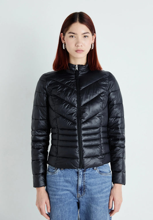 BRENDA - Leichte Jacke - Schwarz