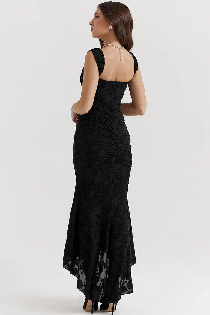 Melly – Elegantes schulterfreies Spitzenkleid