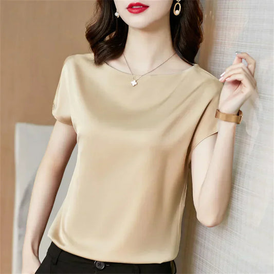 Karindah – Elegante Bluse aus Seidensatin mit Flügelärmeln