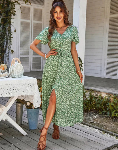 Valkynne – Elegantes Midikleid mit Blumenmuster und Knopfleiste