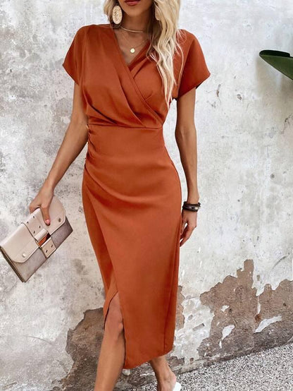 Korynthia – Elegantes Wickel-Midikleid