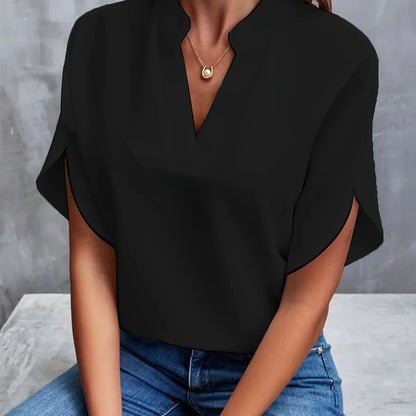 Caelira – Elegante Bluse mit Reverskragen und drapierten Ärmeln