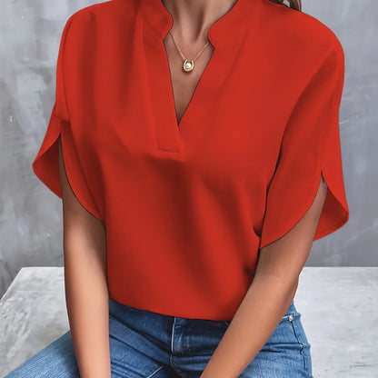 Caelira – Elegante Bluse mit Reverskragen und drapierten Ärmeln