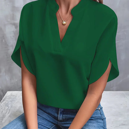 Caelira – Elegante Bluse mit Reverskragen und drapierten Ärmeln