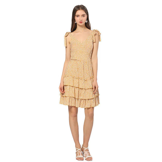 Lorevina – Gestuftes Minikleid mit Rüschen und Blumenmuster und Bindeträgern