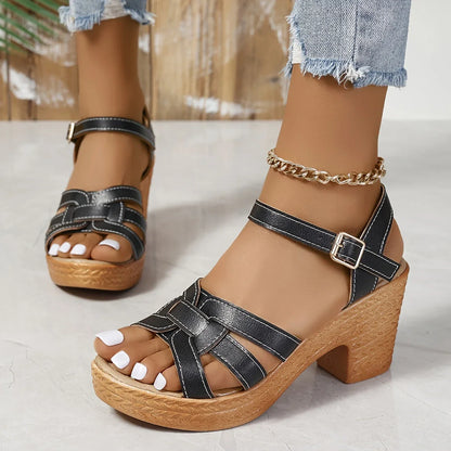 Isavelle – Stilvolle Sandalen mit gewebtem Riemen und Absatz