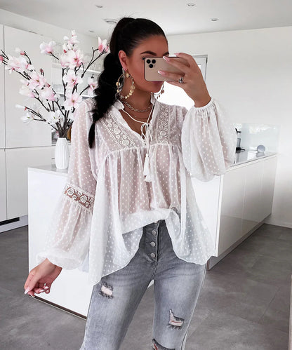 Noorani – Elegante, transparente Boho-Bluse mit Spitzenbesatz