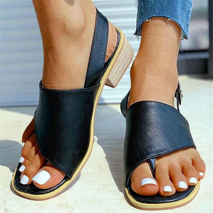 Isabelline – Minimalistische Slingback-Sandalen mit Blockabsatz